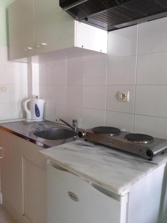 Rena Apartments Asproválta Eksteriør billede